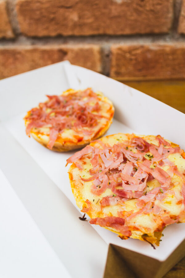 The Hot Pizza Napolitana